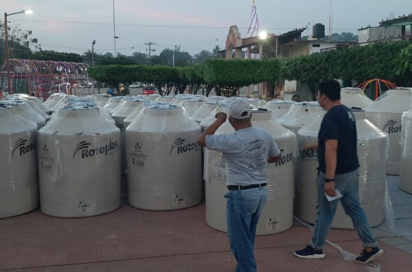  Benefician a familias de Moloacán con el programa “Captación Óptima de Agua”