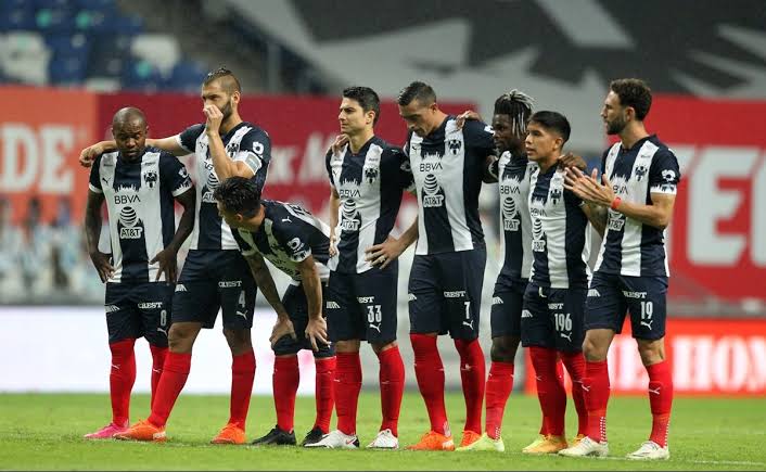  Crítica situación de Rayados por contagios de Covid-19
