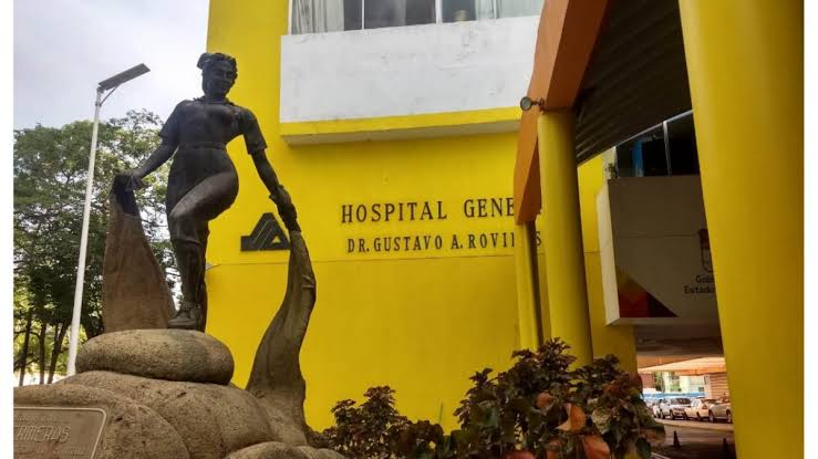  Cesan a cuarto funcionario por vacunarse contra el Covid-19 antes de tiempo en Tabasco