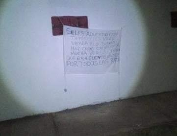  Cuelgan manta en Villa Allende, advierten que irán por todos aquellos que delincan