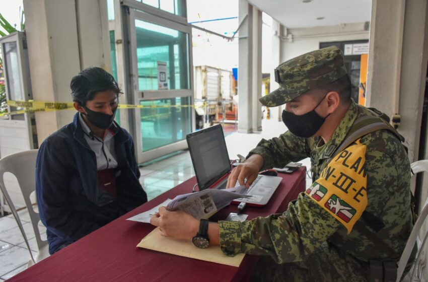  Instala Ejército puesto de recepción de pre cartillas