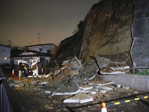  Sismo azota Japón y provoca momentánea alerta de tsunami : Sin Muros