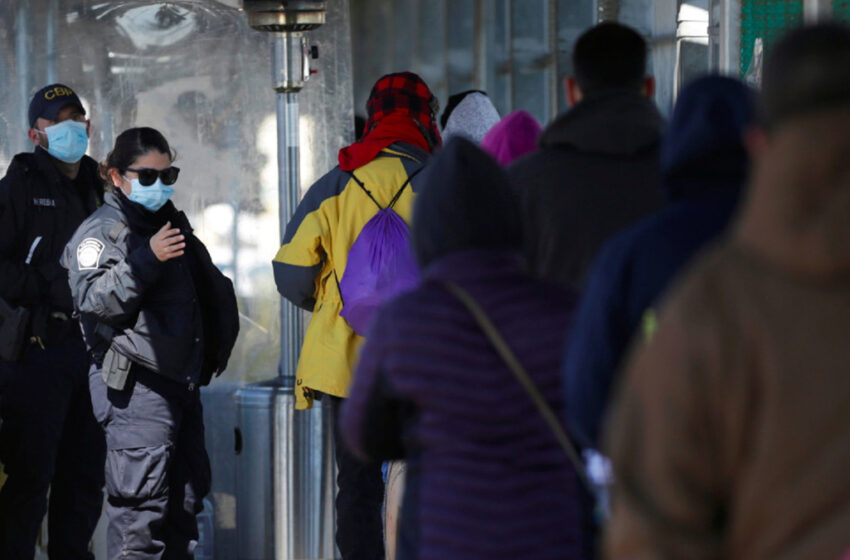  Repunta expulsión de migrantes en EU