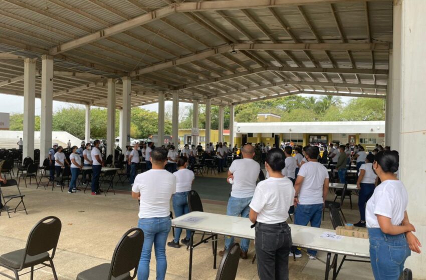  Realizan simulacro en el ITESCO previo a la vacunación contra el covid-19 a los trabajadores de la educación