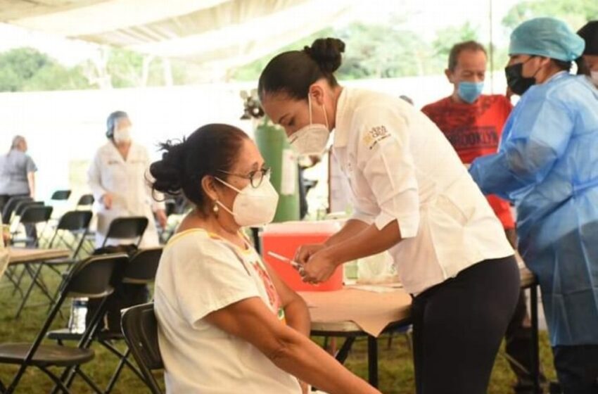  Pide SNTE ampliar número de sedes para vacunar contra COVID-19 a maestros en Veracruz