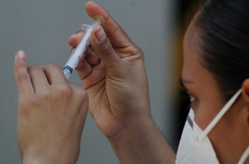  Hacienda revela fecha en que iniciaría vacunación anticovid para profesores