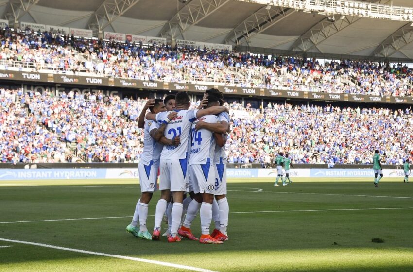  Cruz Azul sigue imparable y se lleva el Campeón de Campeones ante León