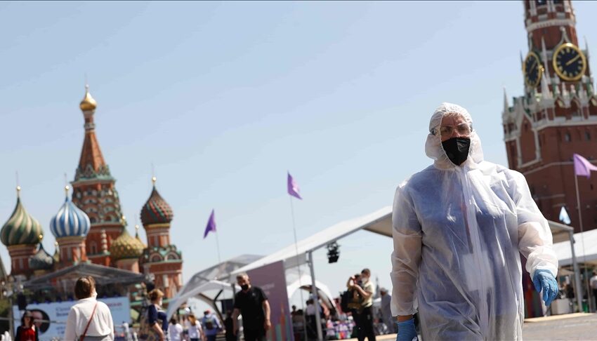  Rusia atribuye a la variante Delta el giro hacia cifras de mortalidad récord.