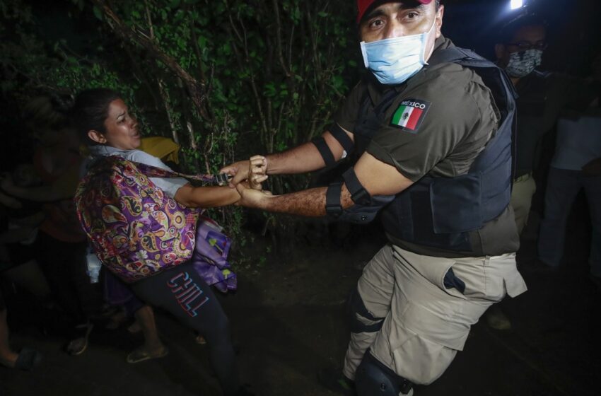  ONG piden frenar represión y violencia contra migrantes