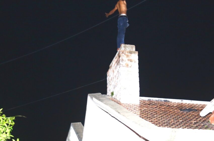 Joven se lanza de la azotea de una vivienda en Coatzacoalcos, es reportado como delicado