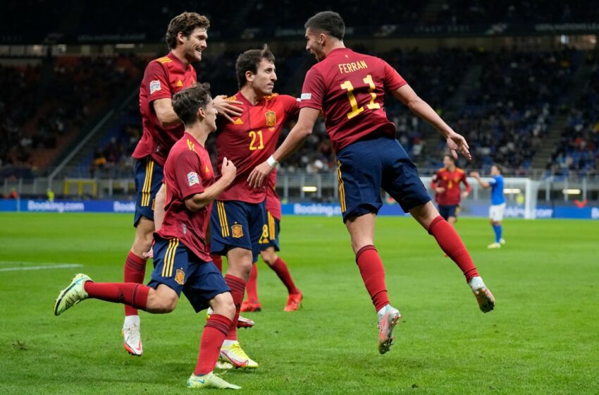  España frena a Italia, gana 2-1, y pasa a final de la Liga de Naciones