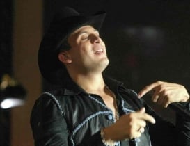  Valentín Elizalde, una mina de dinero… para la piratería 