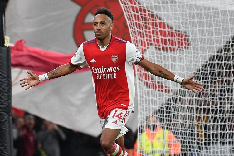  Aubameyang será jugador del Barcelona