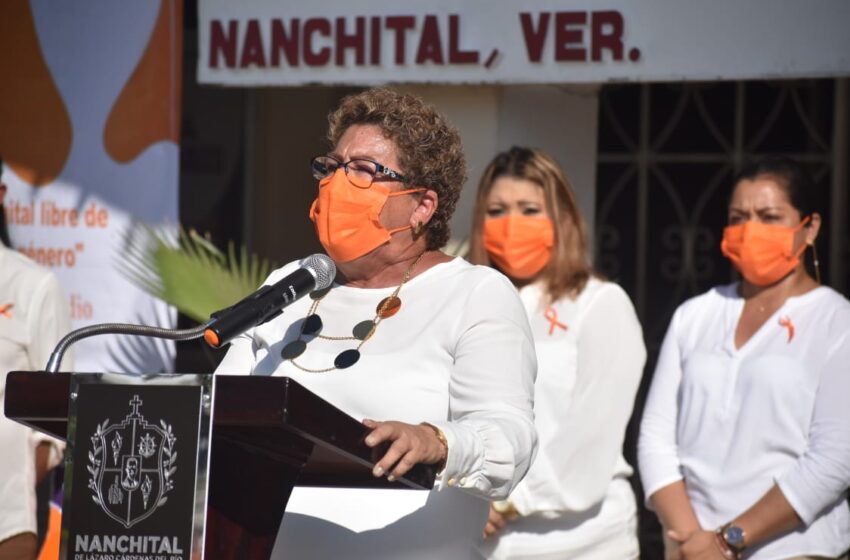  Trabajamos para que ni una mujer y niña sea violentada en Nanchital: Esmeralda Mora