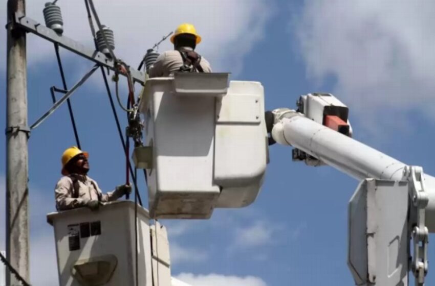  Reforma eléctrica es cara y sucia: embajador de EU en México