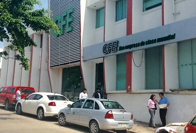  Tras ataques refuerzan seguridad al personal de la CFE en Coatzacoalcos