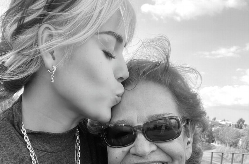  Danna Paola está de luto, fallece su abuelita ‘Chelo’