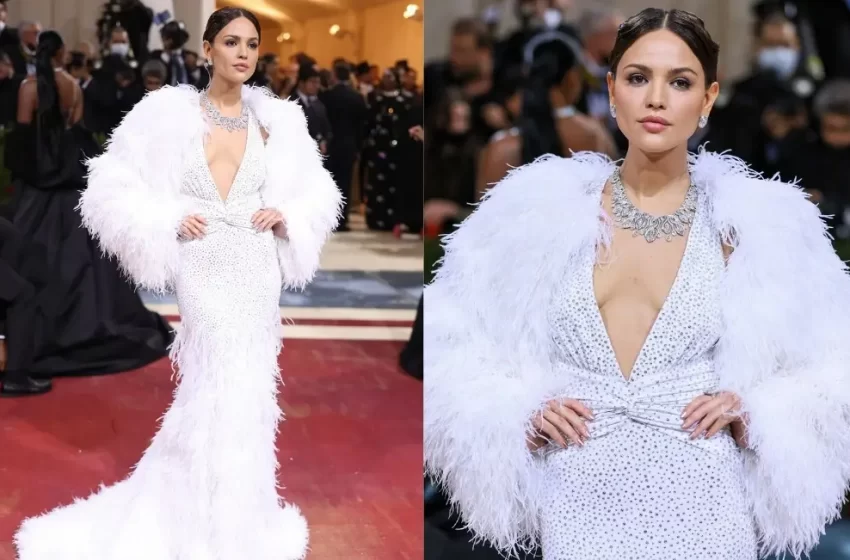  Eiza González conquista la alfombra roja de la Met Gala 2022