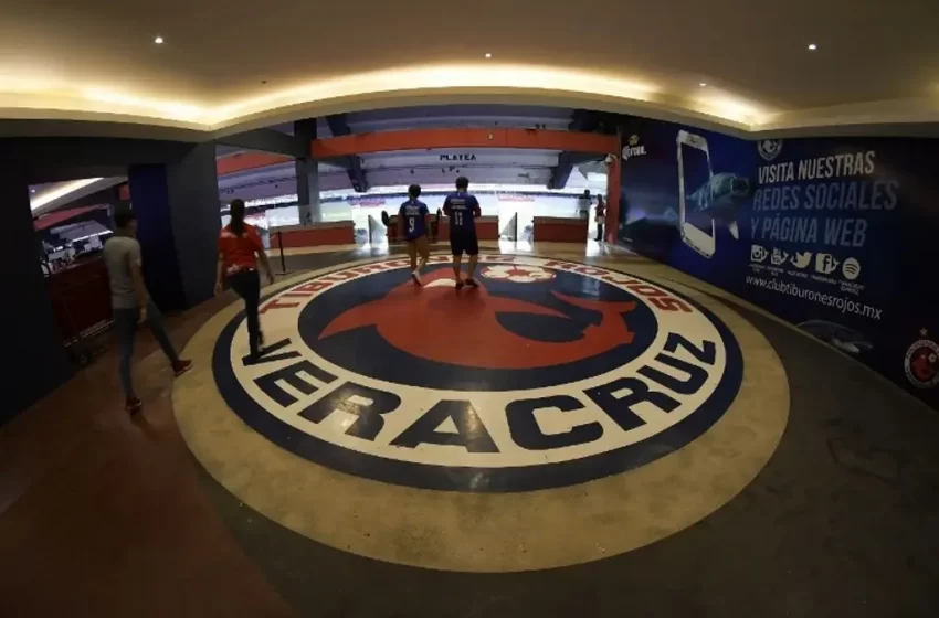  Tiburones Rojos acusa a Federación Mexicana de inventar deudas para quitarles el equipo