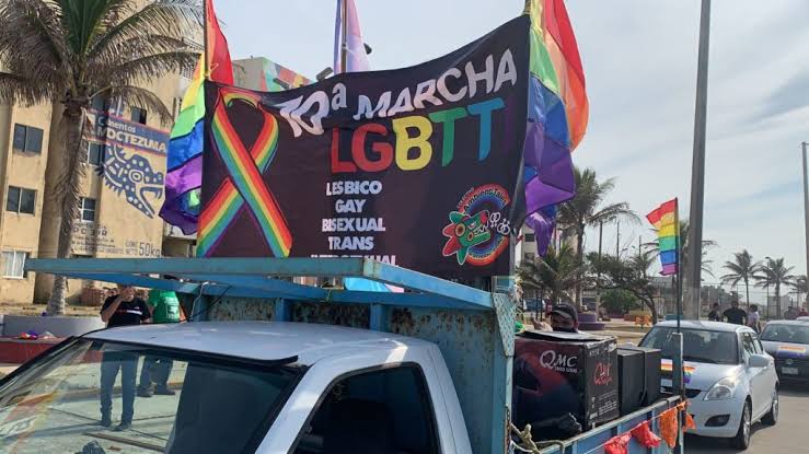  Marcha del Orgullo Lésbico- Gay, piden acabar con los crímenes de odio