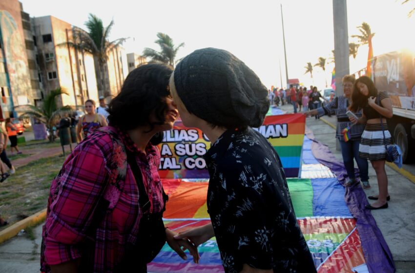  Iglesia Católica teme que ahora aprueben las adopciones entre parejas lésbico- gay