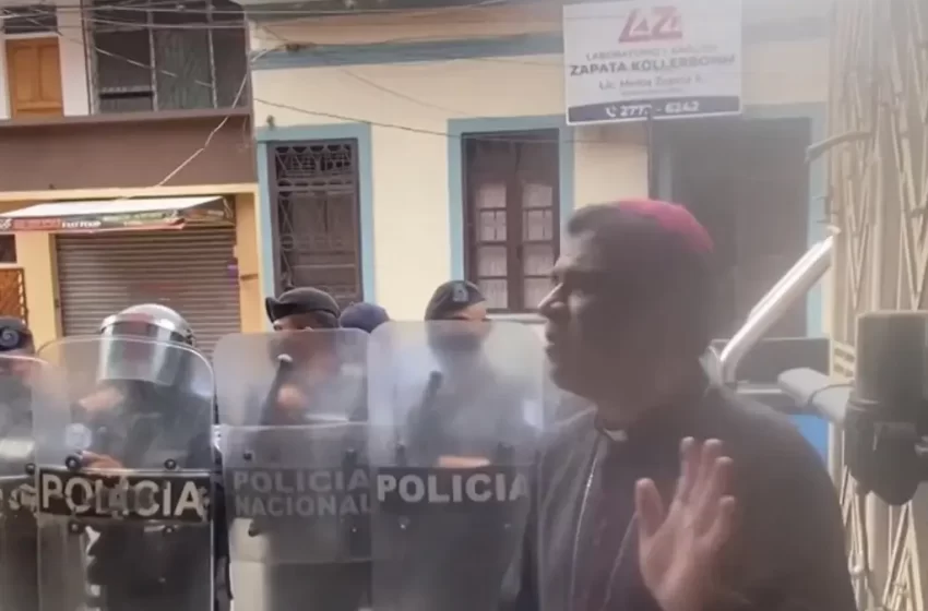  Cardenal visita a obispo detenido en Nicaragua; reporta que su condición física “está desmejorada”