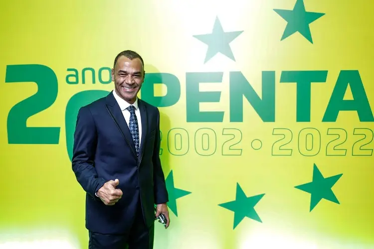  Cafú ve a Brasil ganando Qatar 2022 ante Francia