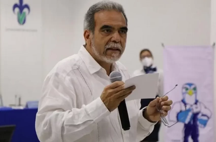  Rector llama a Psicología UV al diálogo y dejar de lado intereses externos