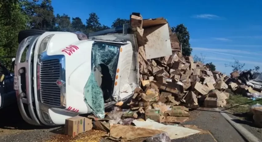  Accidente en Atzalan deja un muerto y 8 heridos