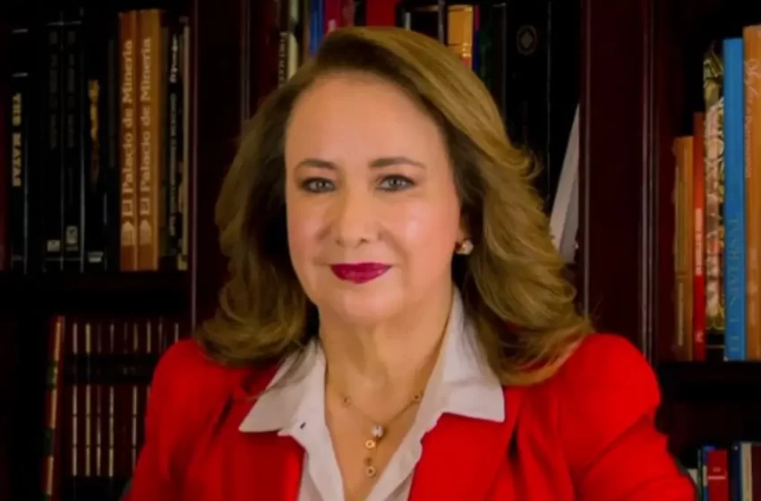  Determina Fiscalía de CDMX que Yasmín Esquivel no plagió tesis