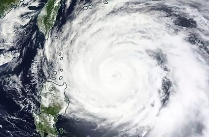  Miles de evacuados en Filipinas por la llegada del tifón Mawar