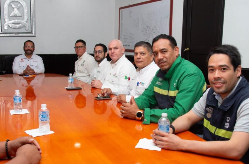  Anuncia Pedro Miguel Rosaldo saneamiento por derrame de hidrocarburo en costas del Golfo de México
